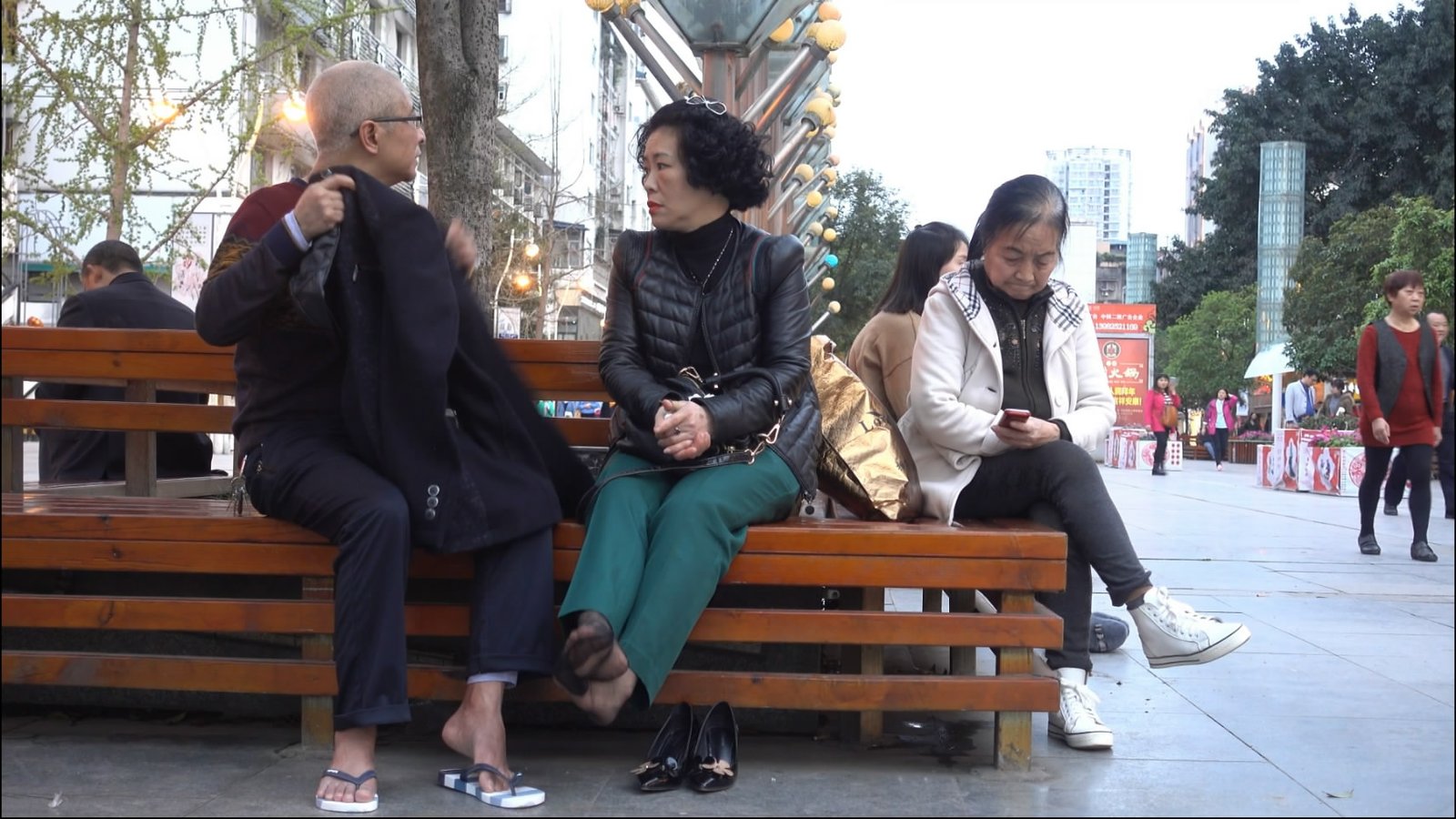 streetsnapdangl[00 03 56][20181130 000454 0]